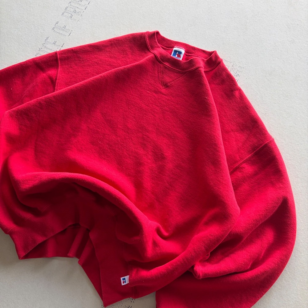 Vintage 90s Blank Red Russell Athletic Crewneck